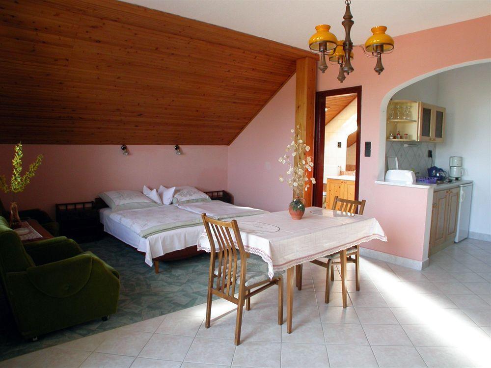 Heviz Therme Apartmenthaus エクステリア 写真