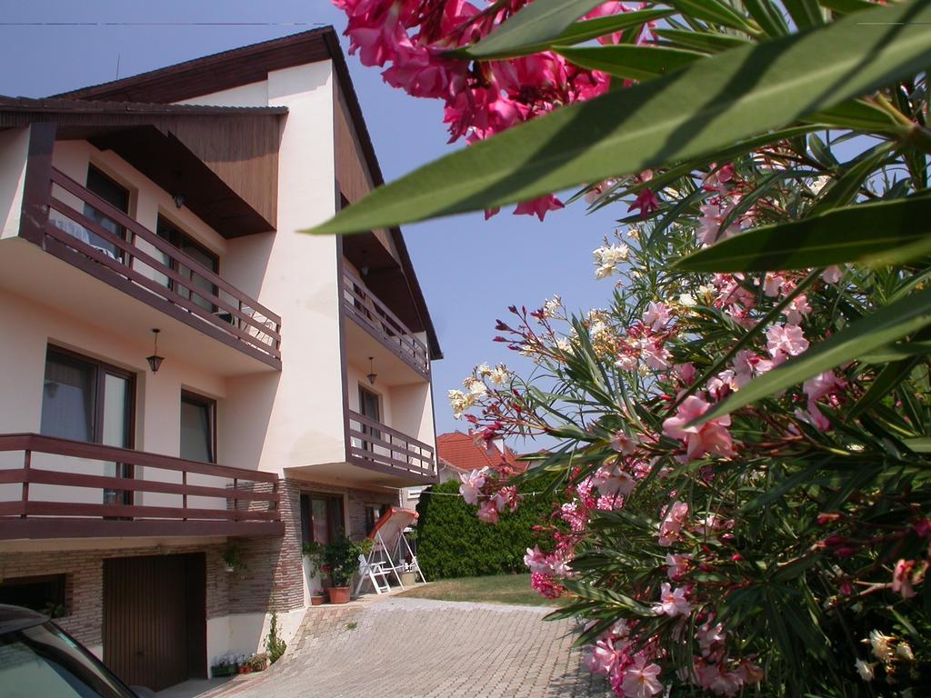 Heviz Therme Apartmenthaus エクステリア 写真